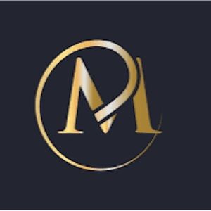 Meet your Posher, Max